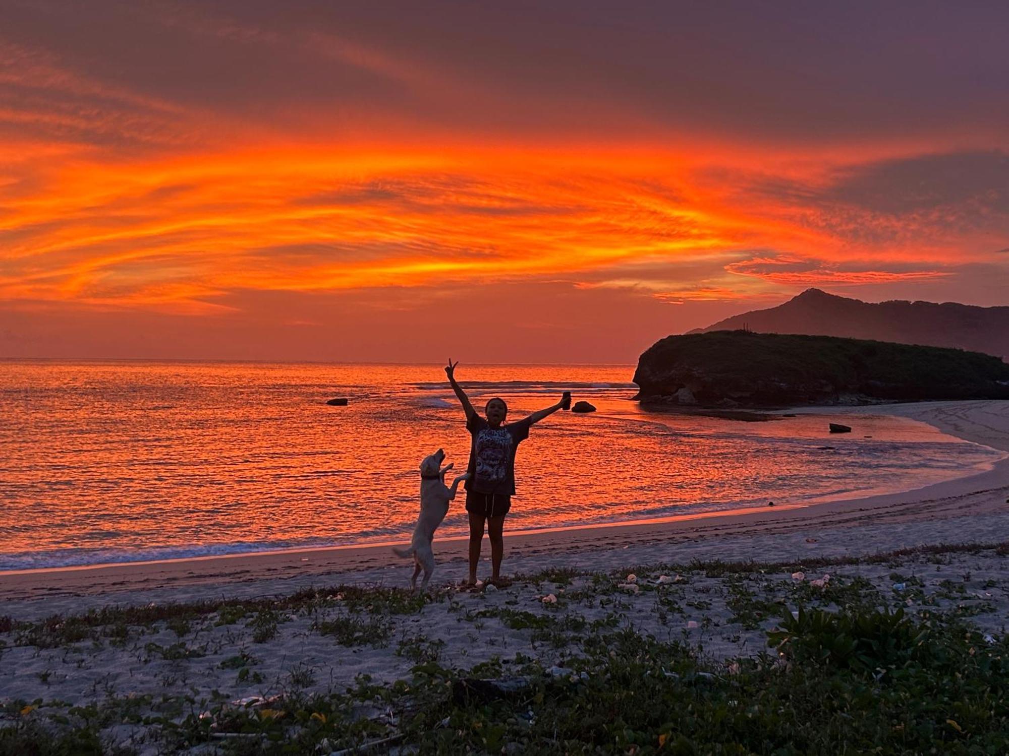 Mama Nings Beach Hotel Sekongkang Exteriér fotografie