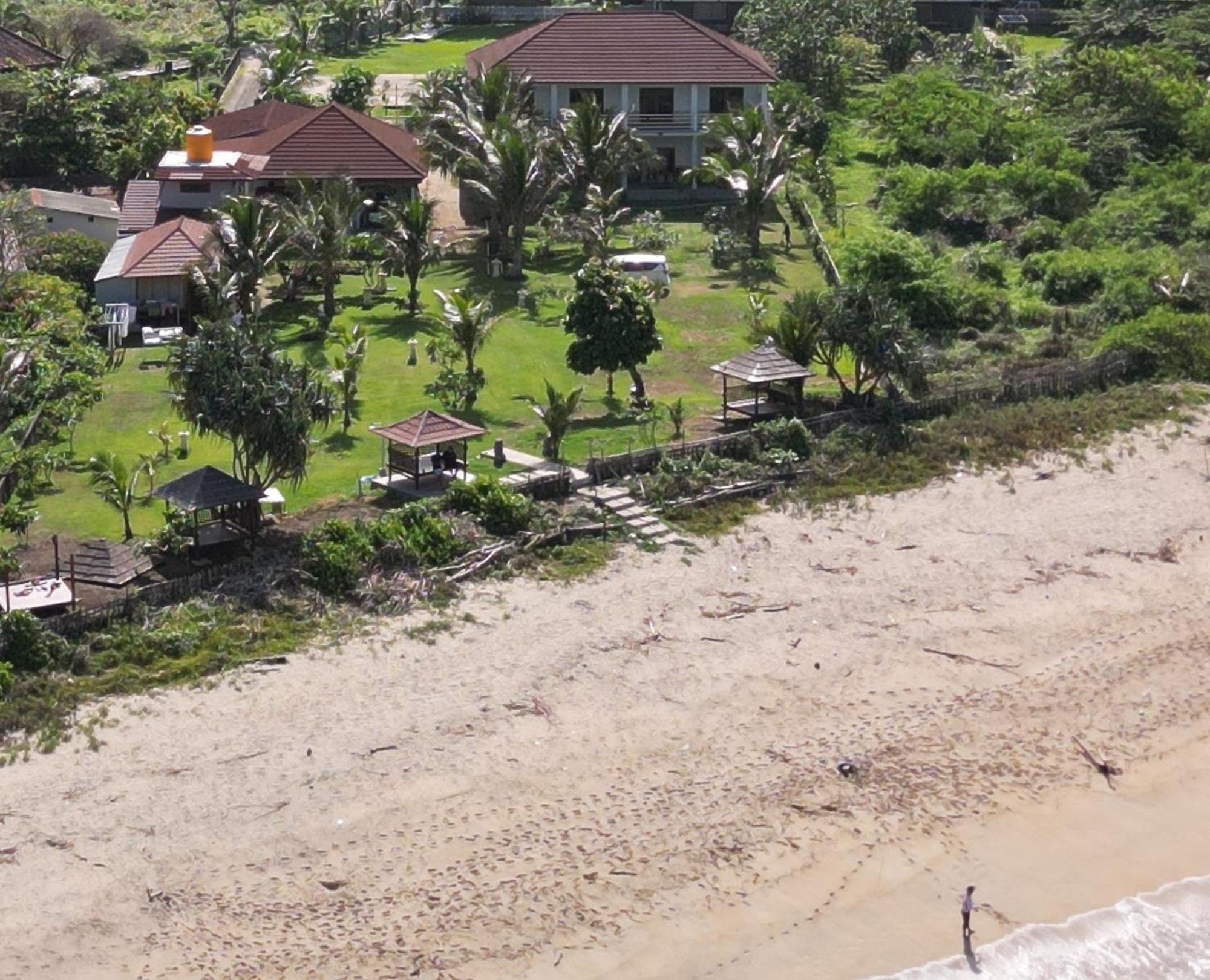 Mama Nings Beach Hotel Sekongkang Exteriér fotografie