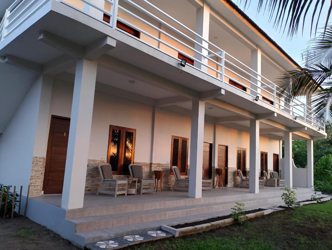 Mama Nings Beach Hotel Sekongkang Exteriér fotografie