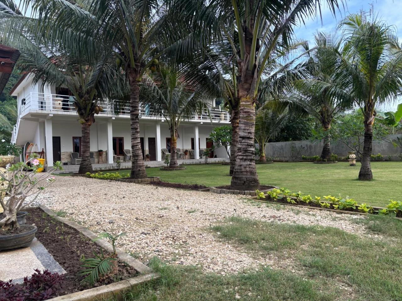 Mama Nings Beach Hotel Sekongkang Exteriér fotografie