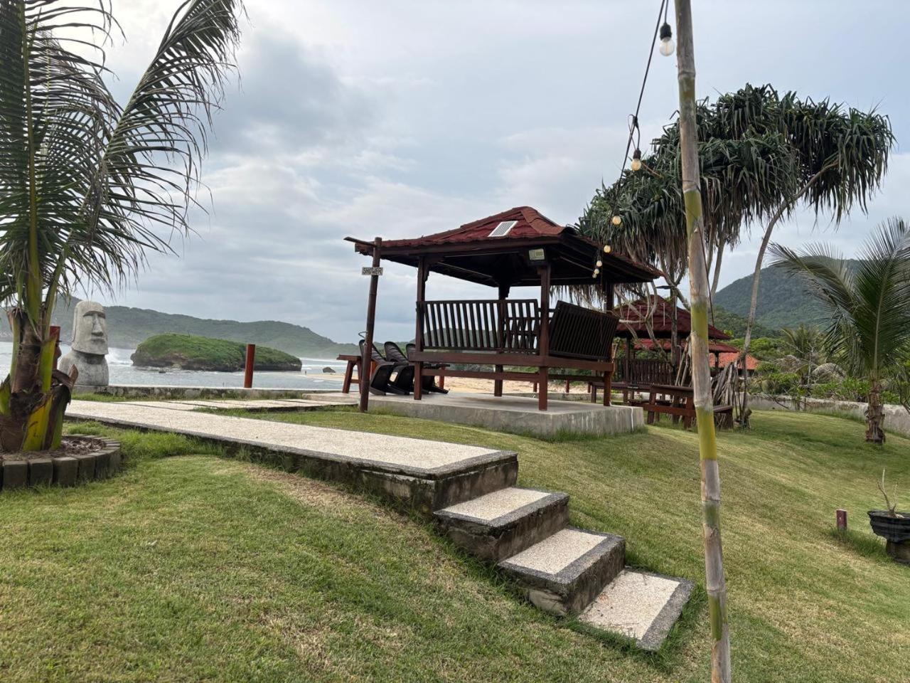Mama Nings Beach Hotel Sekongkang Exteriér fotografie